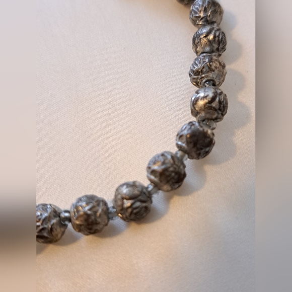 Vintage Necklace 12/31 - Picture 2 of 3